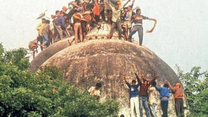 कारसेवा और ढांचा गिरना